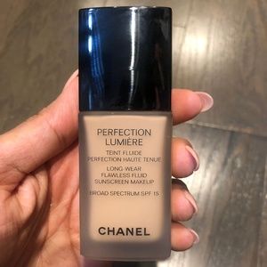 🆕 CHANEL PERFECTION LUMIERE FOUNDATION 60 BEIGE